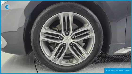 HYUNDAI GRANDEUR 2.4 PREMIUM