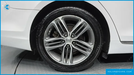 HYUNDAI GRANDEUR 2.4 PREMIUM