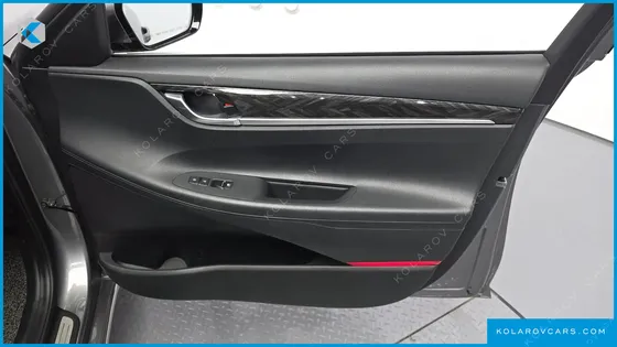 HYUNDAI GRANDEUR 3.0 LPI MODERN (RENTAL CAR)