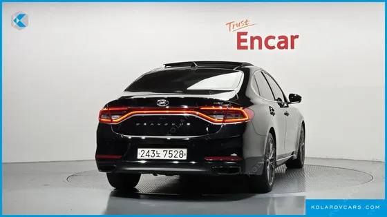 HYUNDAI GRANDEUR 2.2 DIESEL PREMIUM
