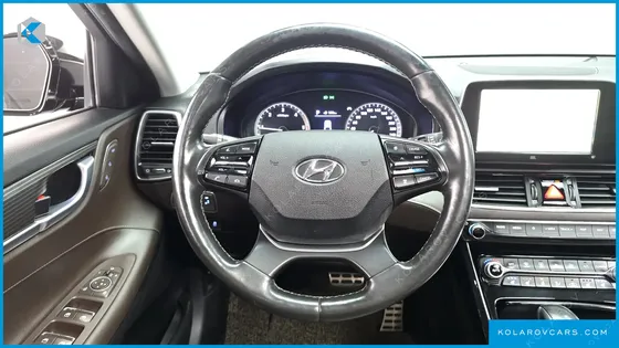 HYUNDAI GRANDEUR 2.2 DIESEL PREMIUM