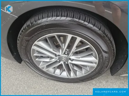 HYUNDAI GRANDEUR 2.4 PREMIUM