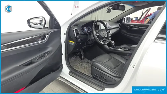 HYUNDAI GRANDEUR 2.4 PREMIUM