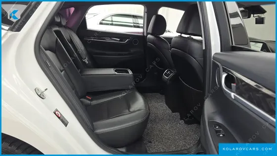 HYUNDAI GRANDEUR 2.4 PREMIUM