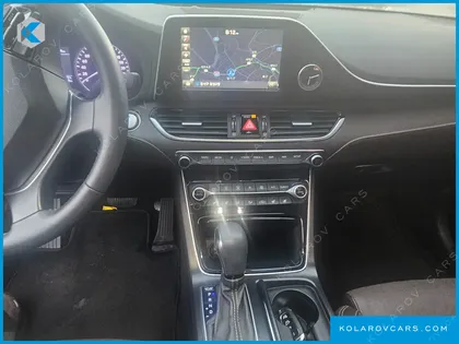 HYUNDAI GRANDEUR 2.4 PREMIUM