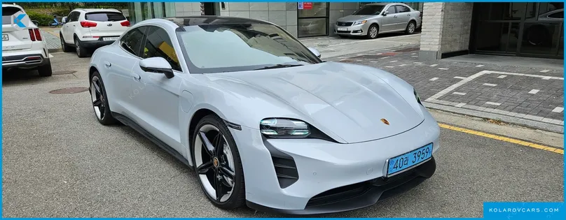 PORSCHE TAYCAN 4S