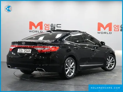 HYUNDAI GRANDEUR HG240 MODERN