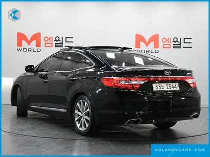 HYUNDAI GRANDEUR HG240 MODERN