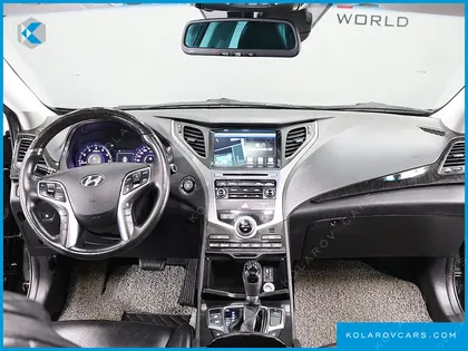 HYUNDAI GRANDEUR HG240 MODERN