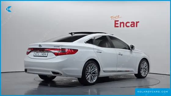 HYUNDAI GRANDEUR HG240 MODERN