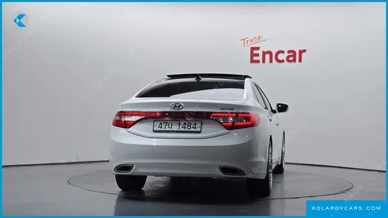 HYUNDAI GRANDEUR HG240 MODERN