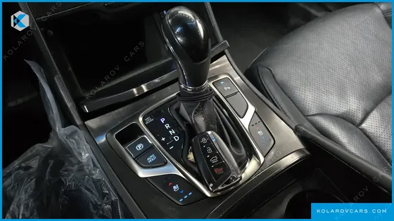 HYUNDAI GRANDEUR HG240 MODERN
