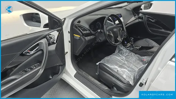 HYUNDAI GRANDEUR HG240 MODERN