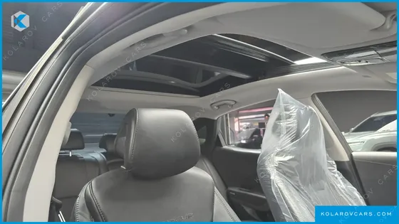 HYUNDAI GRANDEUR HG240 MODERN