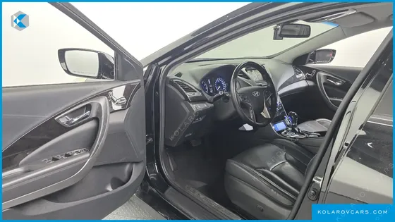 HYUNDAI GRANDEUR HG240 LUXURY