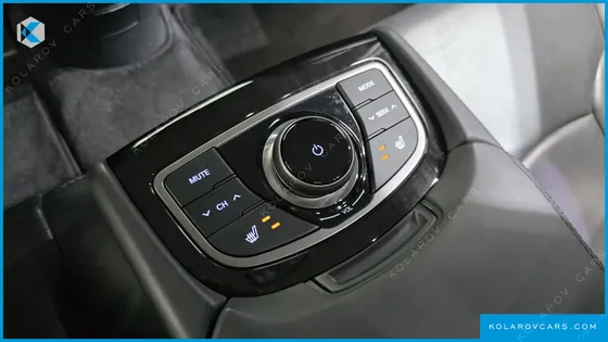 HYUNDAI GRANDEUR HG240 LUXURY