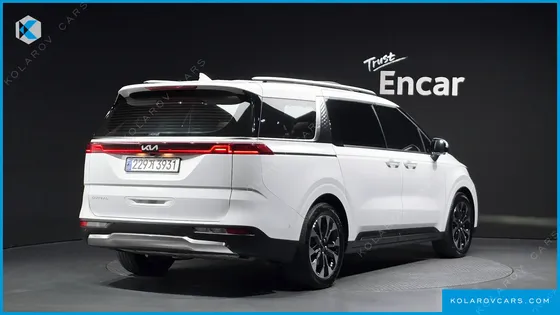 KIA CARNIVAL DIESEL 9-SEATER SIGNATURE