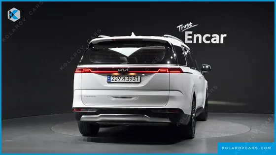 KIA CARNIVAL DIESEL 9-SEATER SIGNATURE
