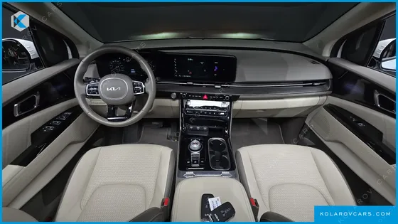 KIA CARNIVAL DIESEL 9-SEATER SIGNATURE