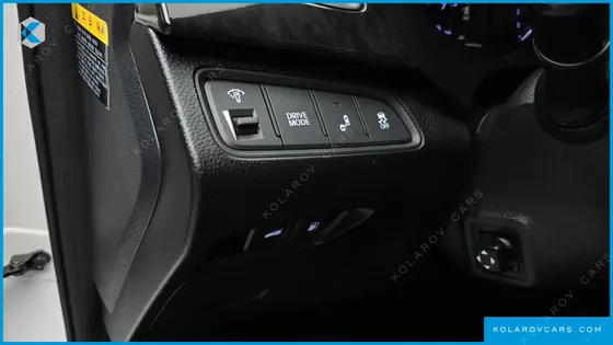 HYUNDAI GRANDEUR HG240 MODERN