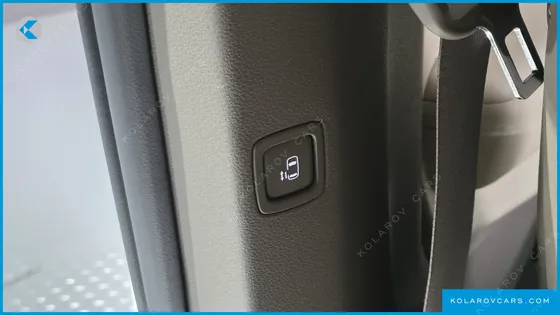 KIA CARNIVAL DIESEL 9-SEATER HI-LIMOUSINE