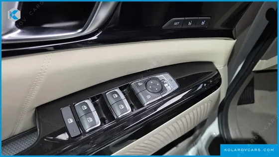 KIA CARNIVAL DIESEL 9-SEATER HI-LIMOUSINE