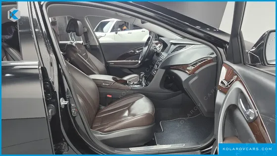 HYUNDAI GRANDEUR HG240 MODERN