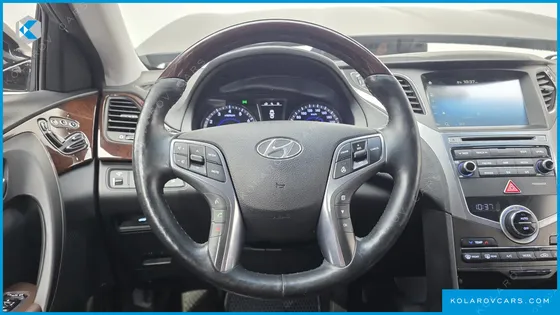 HYUNDAI GRANDEUR HG240 MODERN