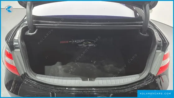 HYUNDAI GRANDEUR HG240 MODERN