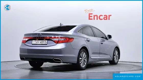 HYUNDAI GRANDEUR HG240 MODERN COLLECTION