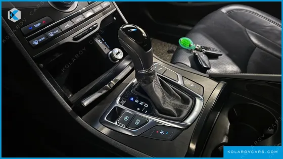 HYUNDAI GRANDEUR HG240 MODERN COLLECTION