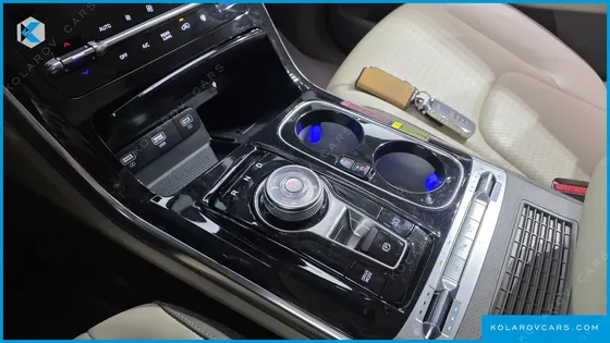 KIA CARNIVAL GASOLINE 4-SEATER HI-LIMOUSINE