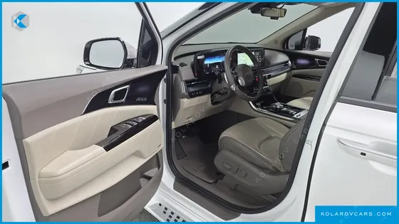 KIA CARNIVAL GASOLINE 4-SEATER HI-LIMOUSINE