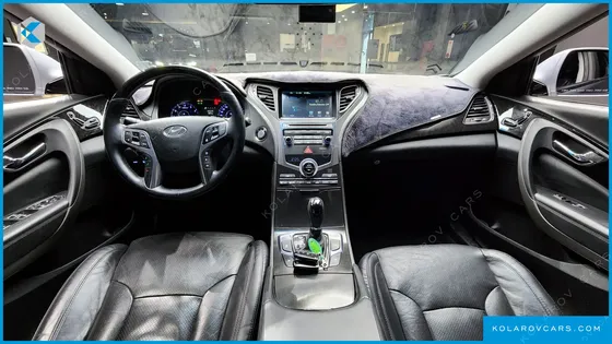 HYUNDAI GRANDEUR HG300 PREMIUM