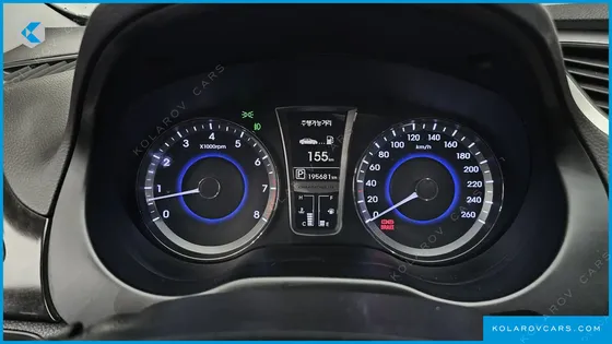 HYUNDAI GRANDEUR HG240 LUXURY