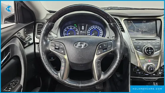 HYUNDAI GRANDEUR HG240 LUXURY
