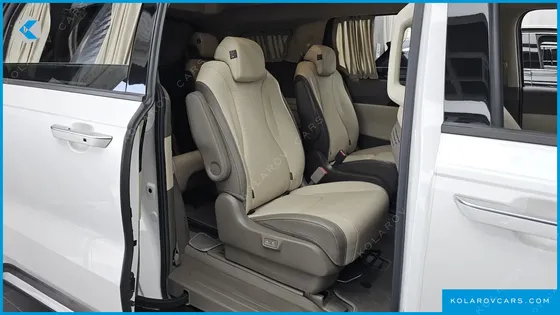 KIA CARNIVAL GASOLINE 9-SEATER HI-LIMOUSINE