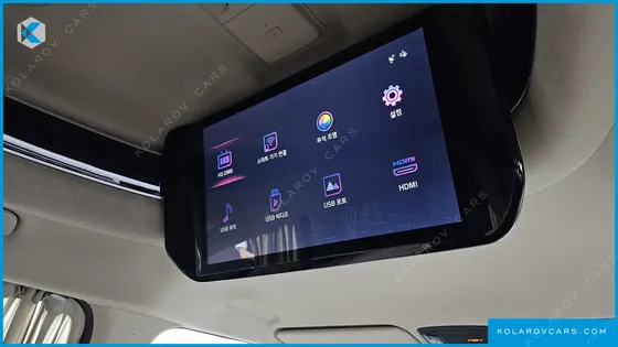 KIA CARNIVAL GASOLINE 9-SEATER HI-LIMOUSINE