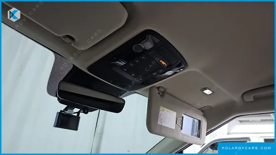 KIA CARNIVAL GASOLINE 9-SEATER HI-LIMOUSINE