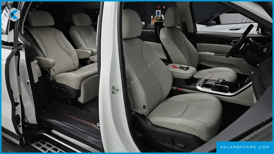 KIA CARNIVAL DIESEL 7-SEATER SIGNATURE