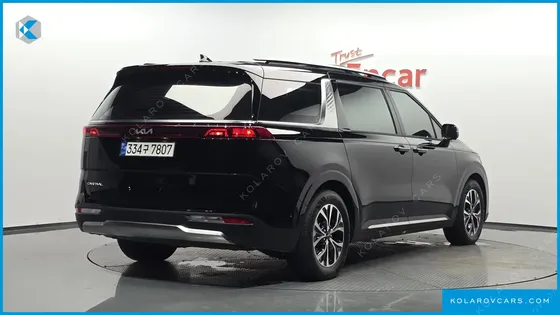 KIA CARNIVAL DIESEL 9-SEATER SIGNATURE