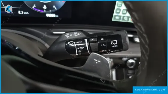 KIA CARNIVAL DIESEL 9-SEATER SIGNATURE