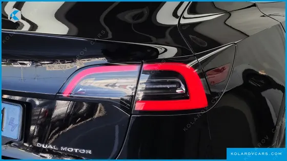TESLA MODEL 3 STANDARD RANGE PLUE RWD
