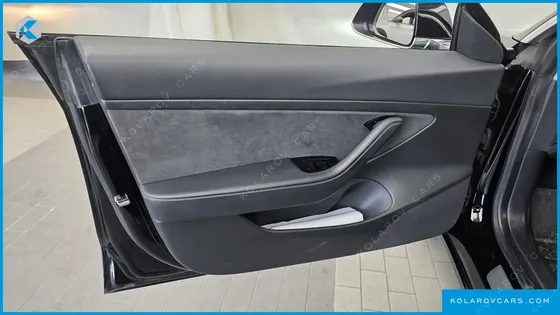 TESLA MODEL 3 STANDARD RANGE PLUE RWD