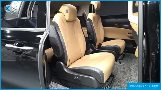 KIA CARNIVAL GASOLINE 9-SEATER SIGNATURE
