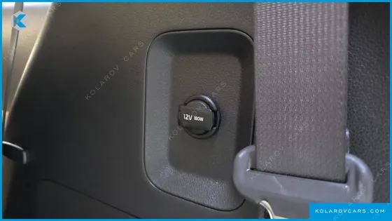 KIA CARNIVAL GASOLINE 9-SEATER SIGNATURE