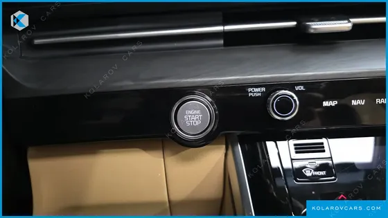 KIA CARNIVAL GASOLINE 9-SEATER SIGNATURE