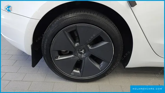 TESLA MODEL 3 LONG RANGE AWD