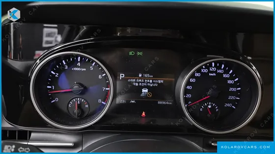 KIA CARNIVAL GASOLINE 7-SEATER NOBLESSE