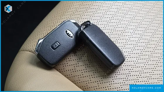 KIA CARNIVAL DIESEL 9-SEATER PRESTIGE